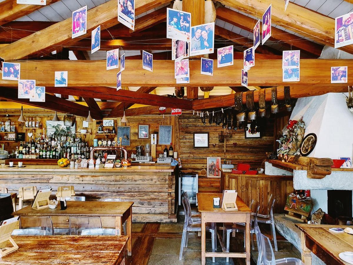 Les Plaisirs D'Antan Ξενοδοχείο Jovencan Εξωτερικό φωτογραφία